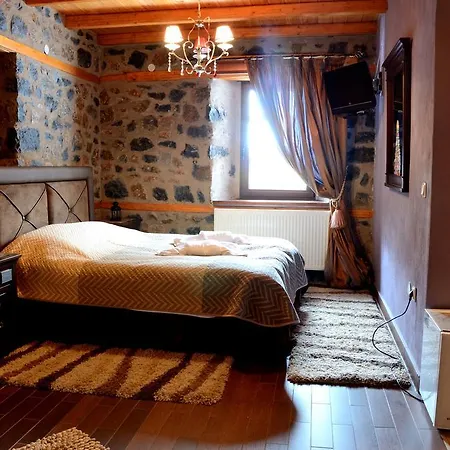 Gasthof To Spitiko