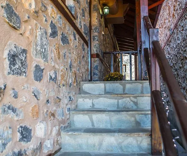 Πανσιόν To Spitiko