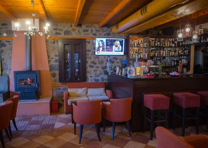 Πανσιόν To Spitiko